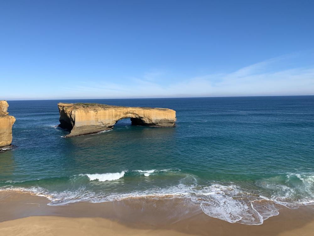 Melbourne - Meeting Twelve Apostles on the Great Ocean Road