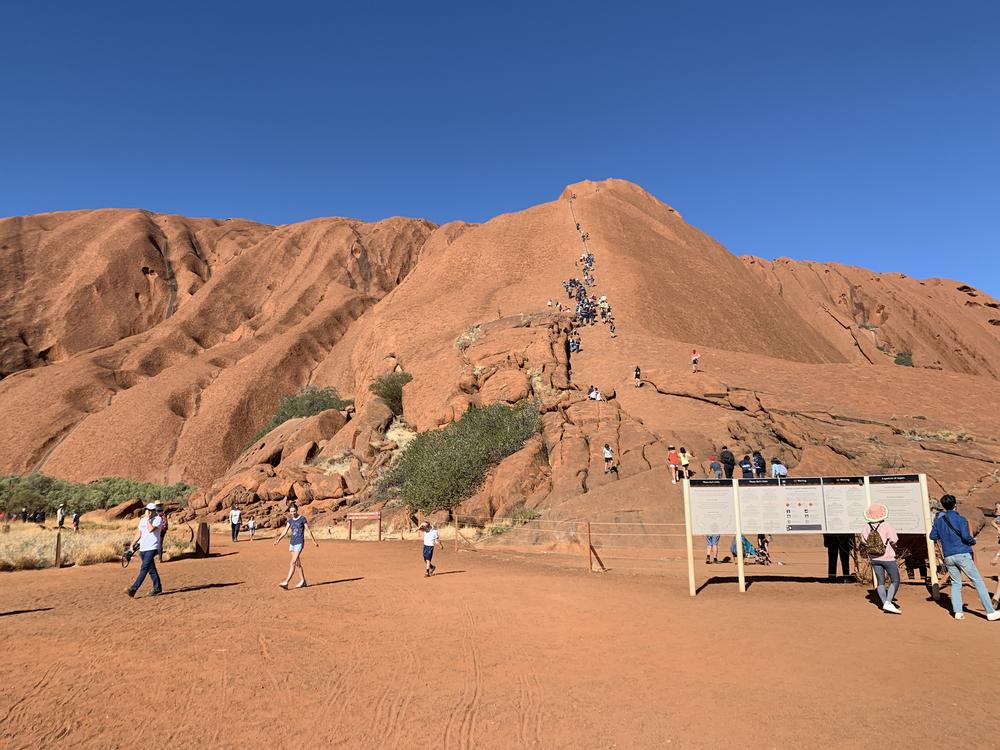 Uluru (I) - On top of Austalia's heart