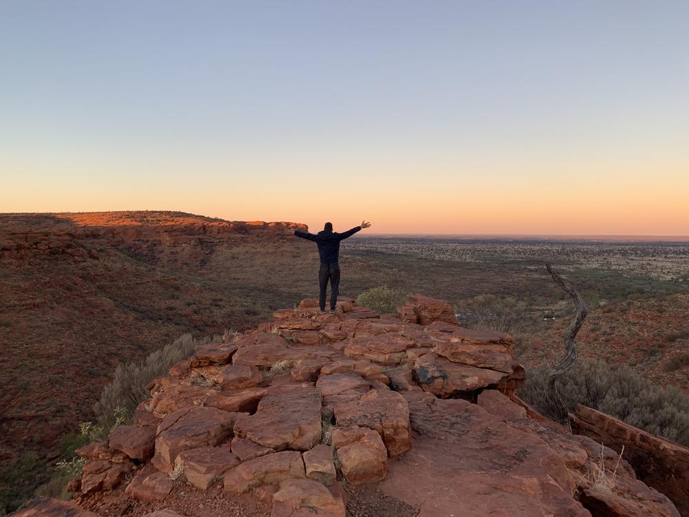 Uluru (II) - Many Heads, Kings Canyon & Milky Way