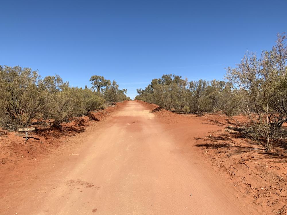 Uluru (II) - Many Heads, Kings Canyon & Milky Way