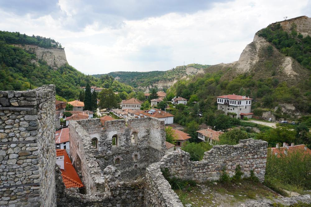 Melnik - Stunning sandstone pyramids & tasty wine