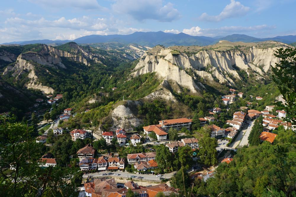 Melnik - Stunning sandstone pyramids & tasty wine