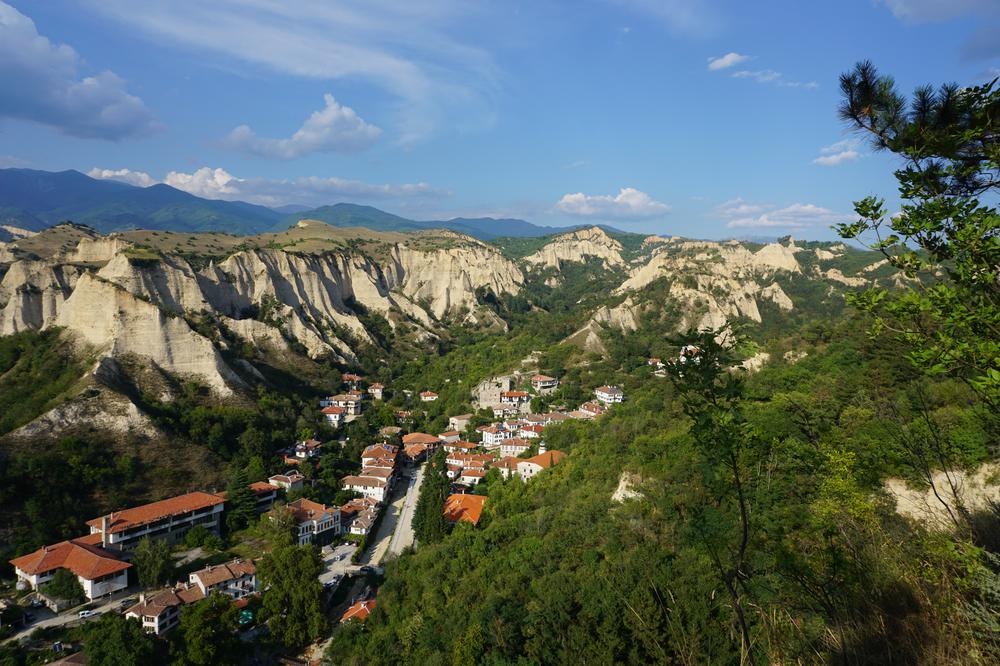 Melnik - Stunning sandstone pyramids & tasty wine