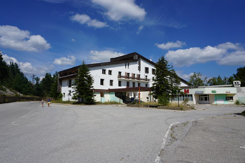 Sliven - Welcomed by a lovely family and neo-Nazis