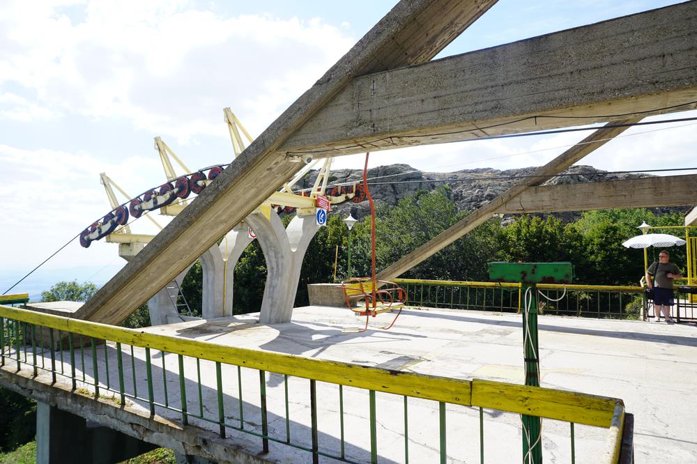 Sliven - Welcomed by a lovely family and neo-Nazis