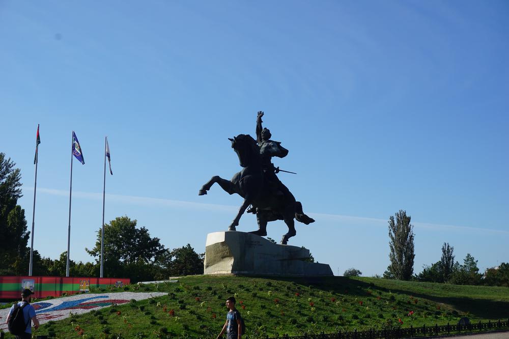 Transnistria - The country that does NOT EXIST (I): Tiraspol