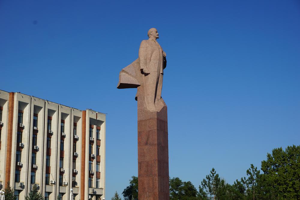 Transnistria - The country that does NOT EXIST (I): Tiraspol