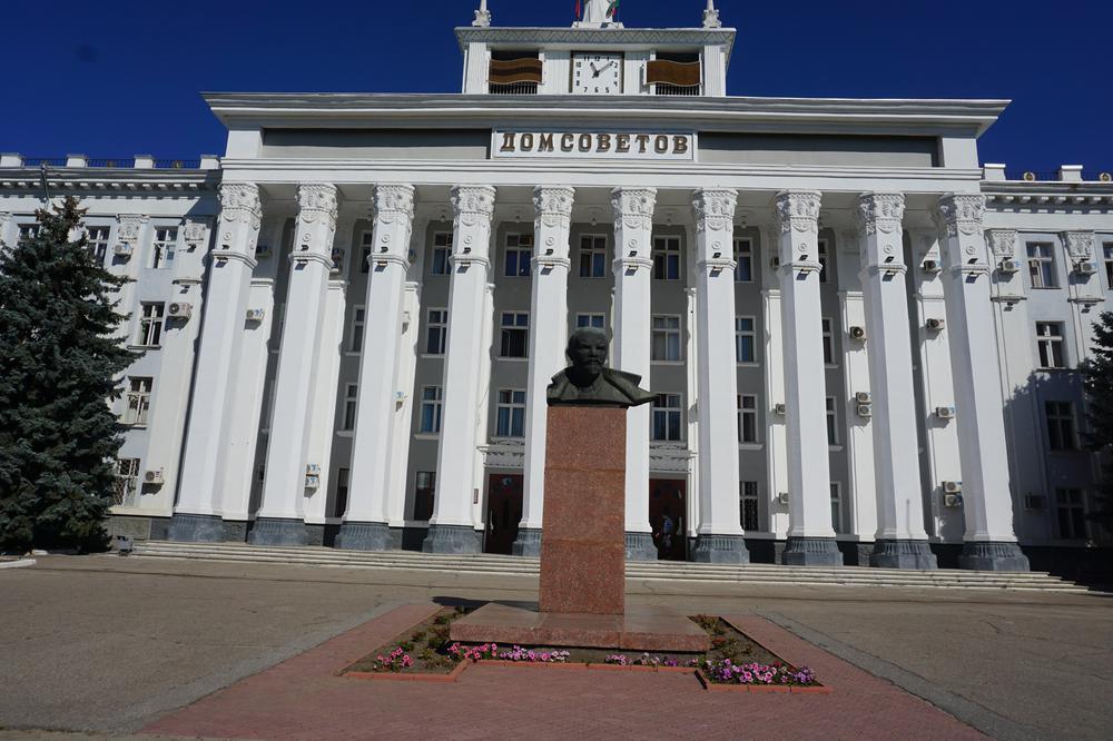 Transnistria - The country that does NOT EXIST (I): Tiraspol