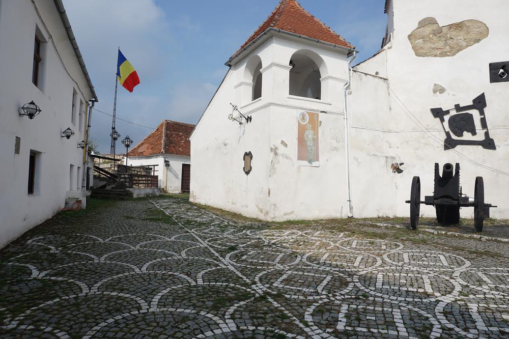 Brașov - Big city, old town and virgin forest