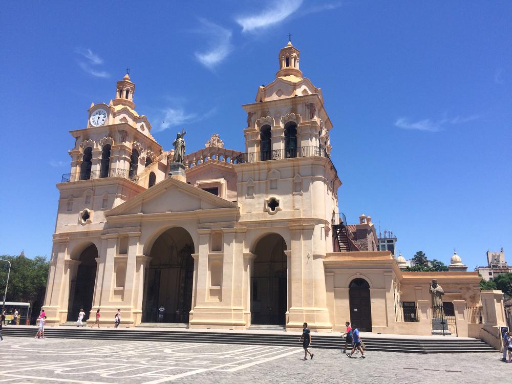 Cordoba - Toothless in the Pampas