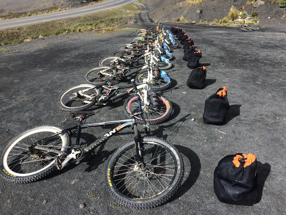 Yungas - Mountainbiking on the death road