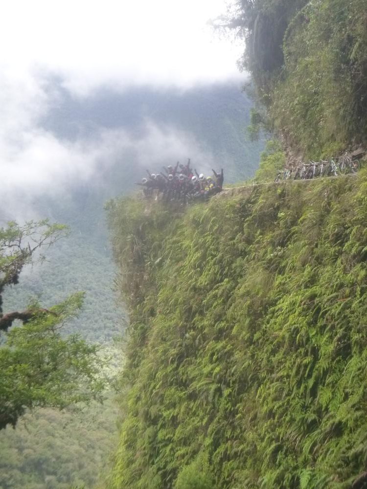 Yungas - Mountainbiking on the death road