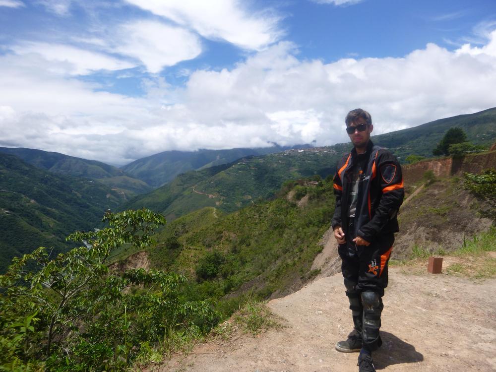 Yungas - Mountainbiking on the death road