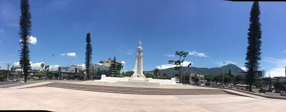 San Salvador - My visit to the MURDER capital of the world