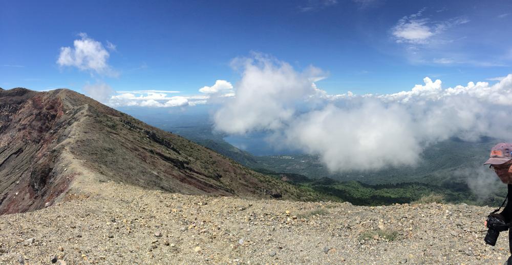 Santa Ana - Volcano ascent with the police