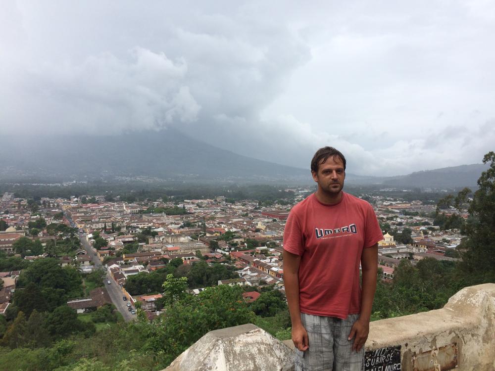 Antigua - A picturesque old town surrounded by volcanoes