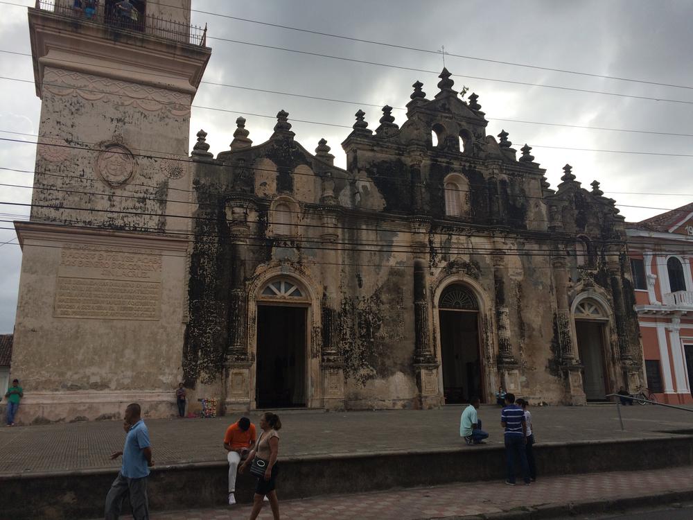 Granada - a beautiful colonial city close to HELL