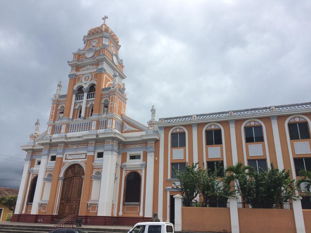 Granada - a beautiful colonial city close to HELL