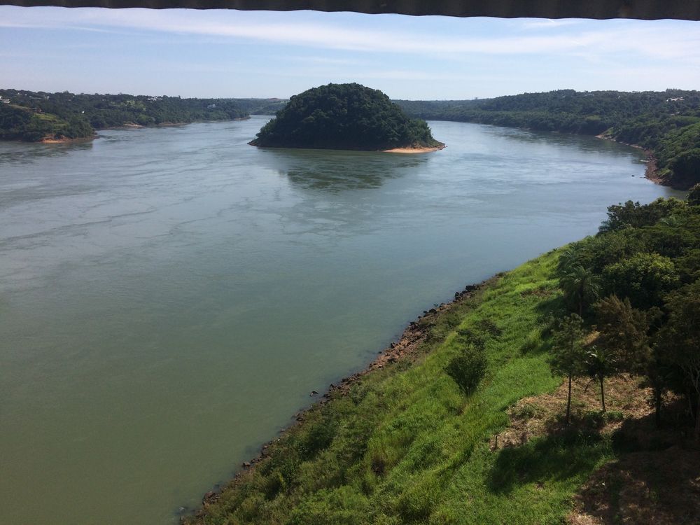 Ciudad del Este - Cheap electronics & a gigantic dam