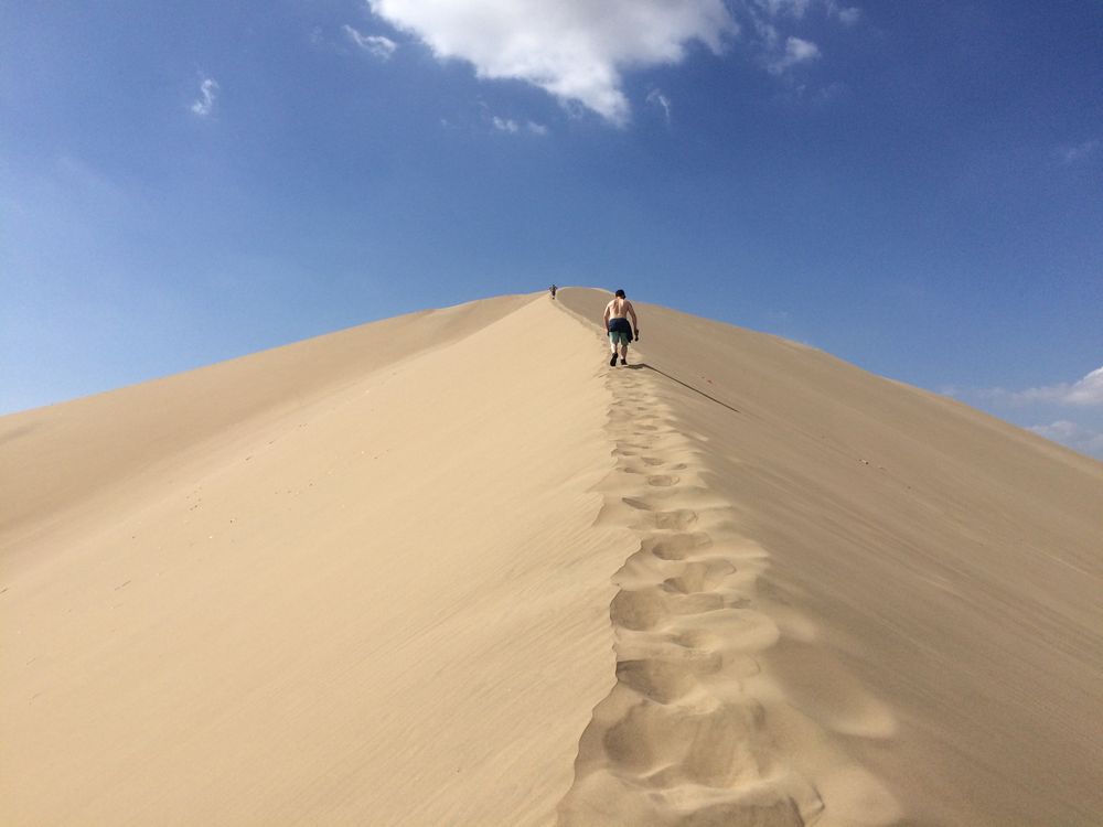 Huacachina - A tiny oasis in the desert