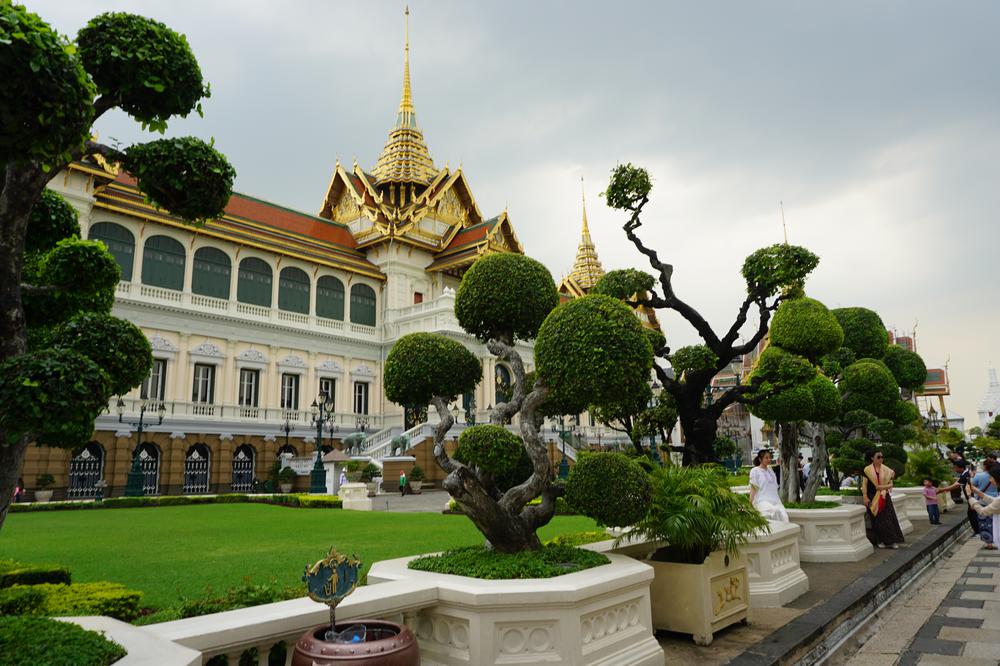 Bangkok (II) - Buddhist temples & Adult entertainment