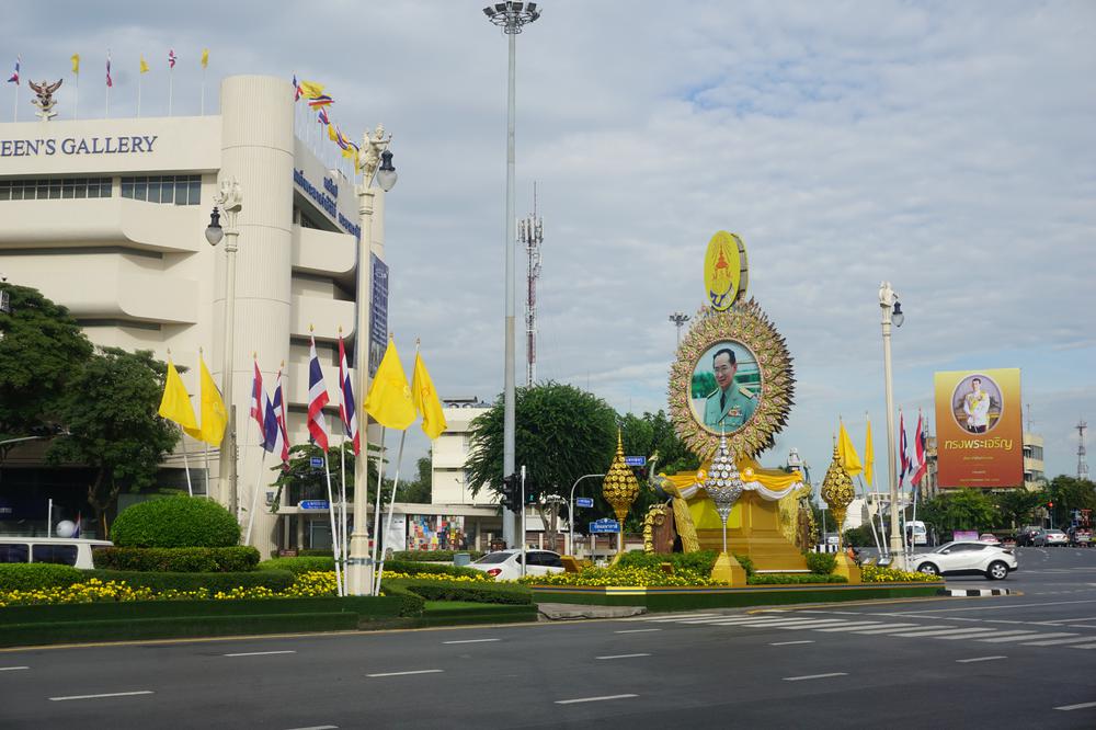 Bangkok (II) - Buddhist temples & Adult entertainment